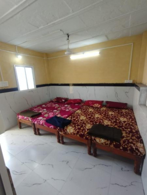 Shree goverdhan Dham yatri grah